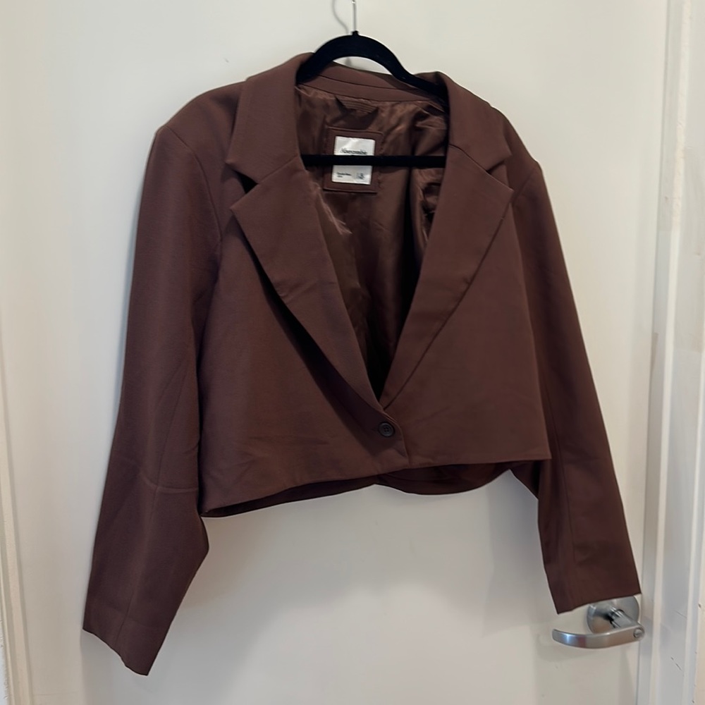 Abercrombie Cropped Blazer